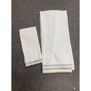 Vintage Dundee Light Blue Towel Set Crochet Lace Trim Cottagecore Guest Towels